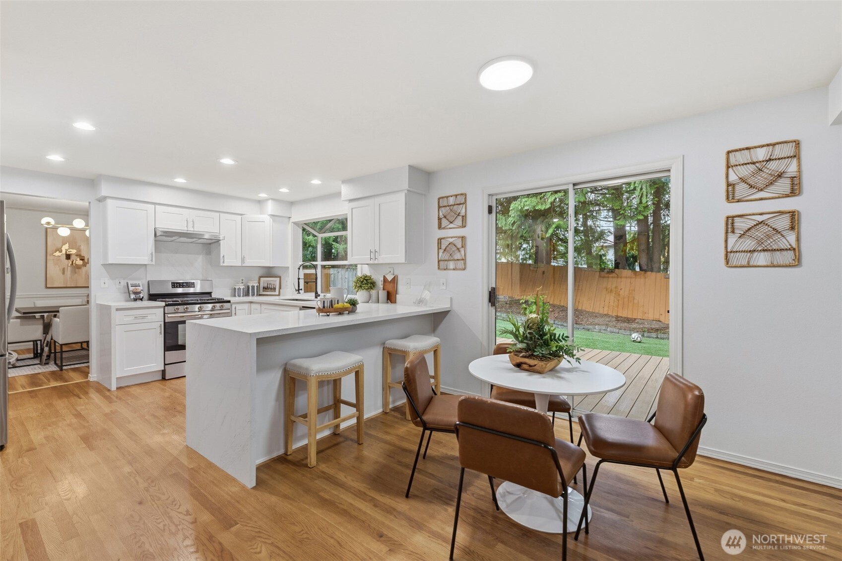 4055 238th Place SE, Sammamish, WA 98029