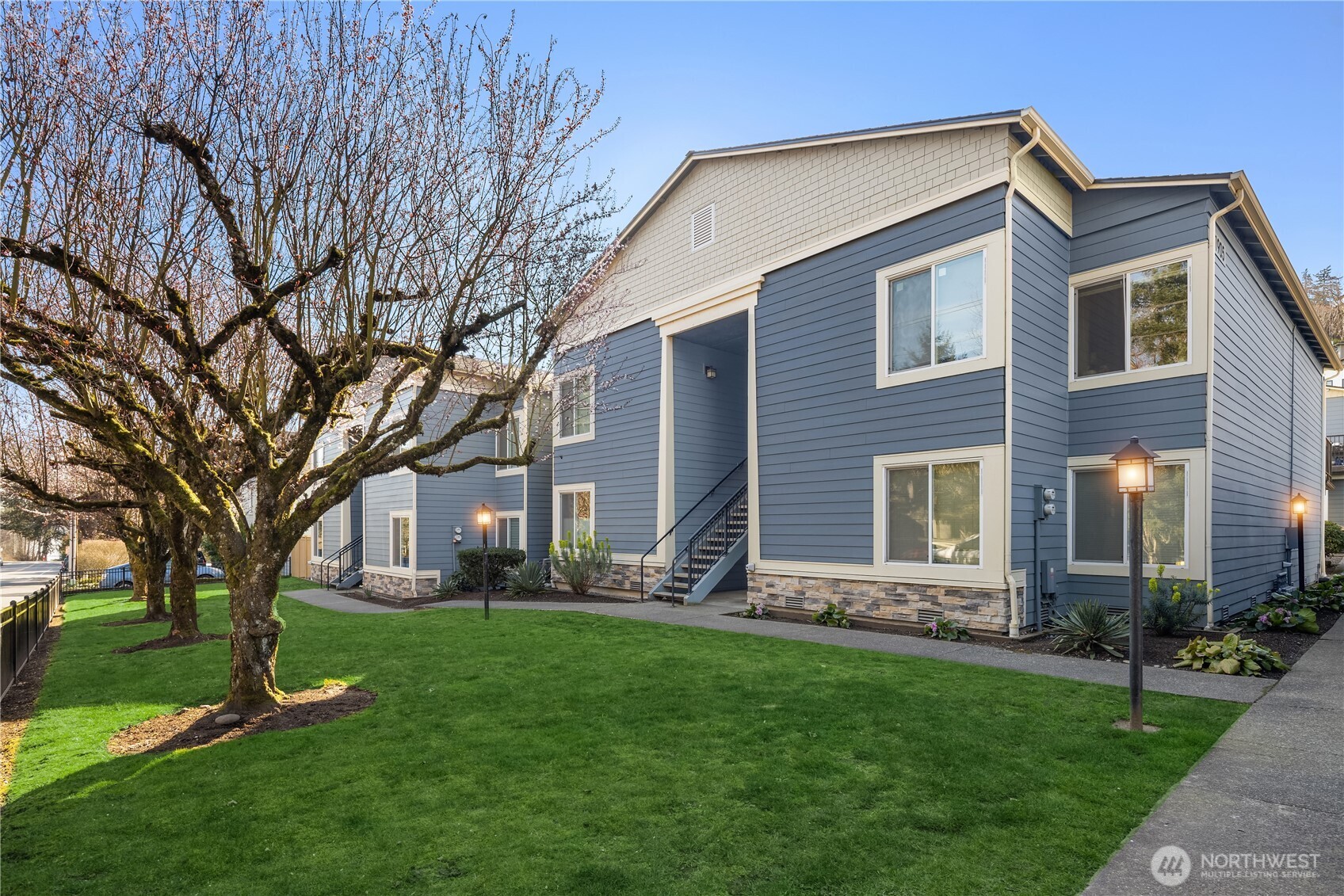 11905 93rd Avenue NE #A104, Kirkland, WA 98034