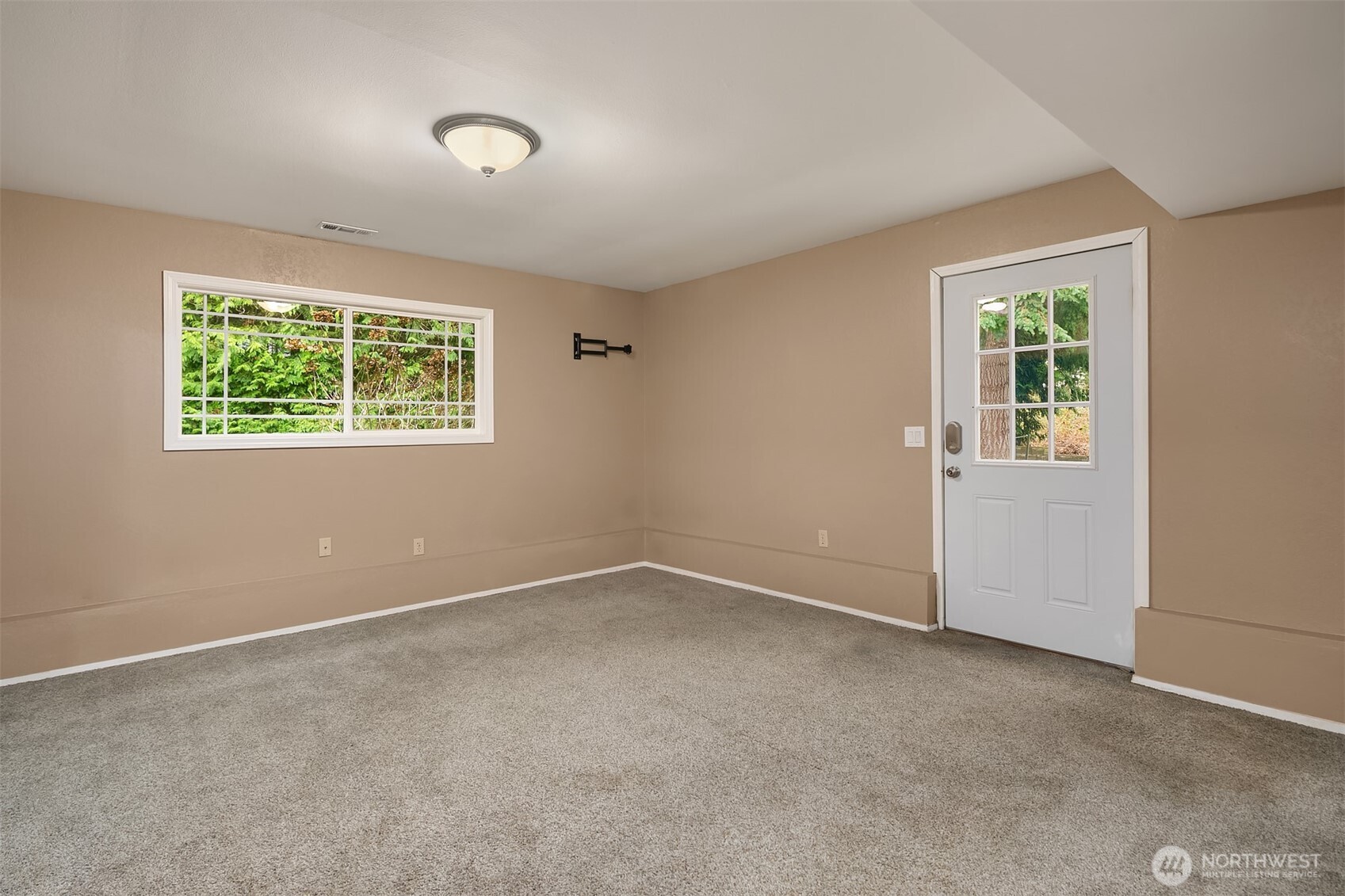 3429 Lincoln Drive NE, Renton, WA 98056