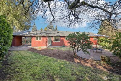 11537 Corliss Avenue N, Seattle, WA 98133-8534 - Photo 28