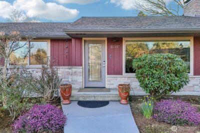 11537 Corliss Avenue N, Seattle, WA 98133-8534 - Photo 3