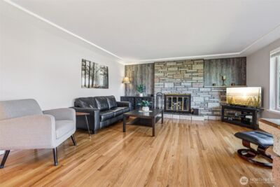 11537 Corliss Avenue N, Seattle, WA 98133-8534 - Photo 6