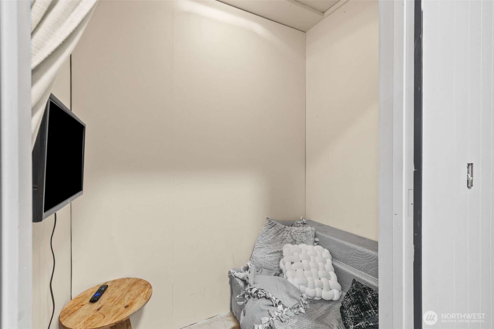 126 W First Street , Port Angeles, WA 98362