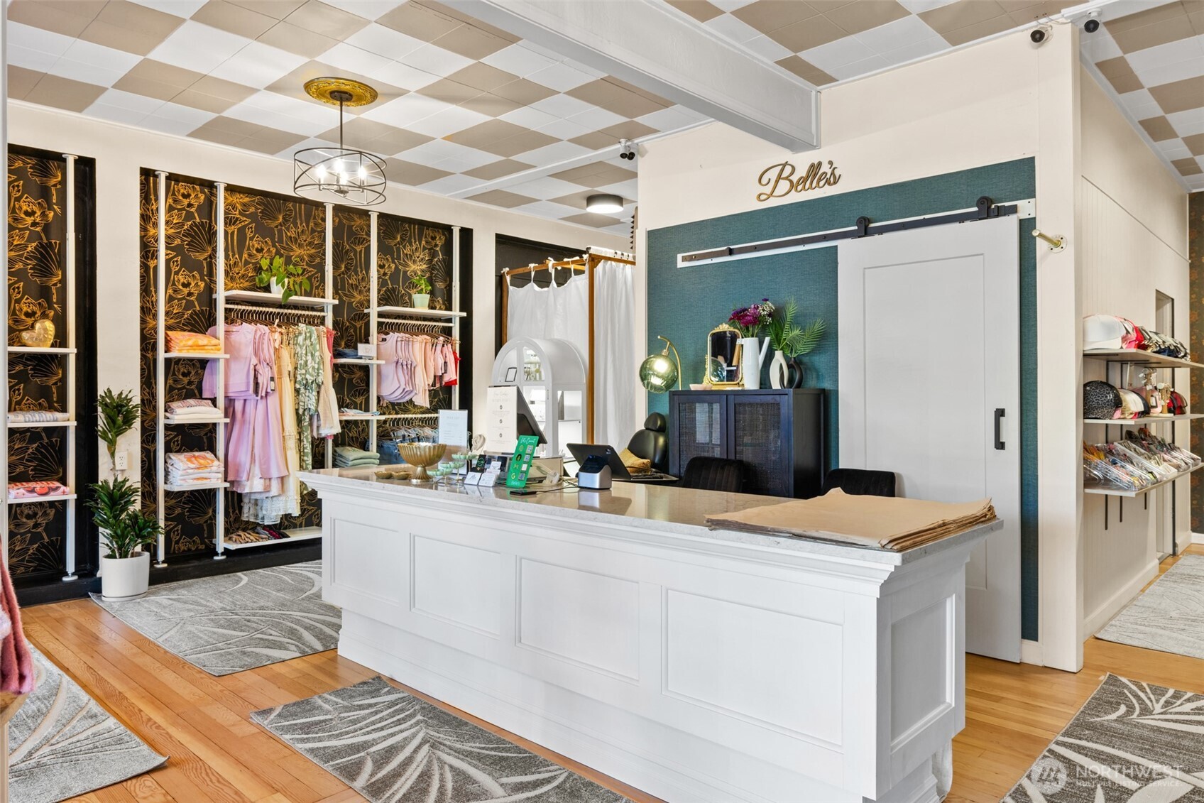 126 W First Street , Port Angeles, WA 98362