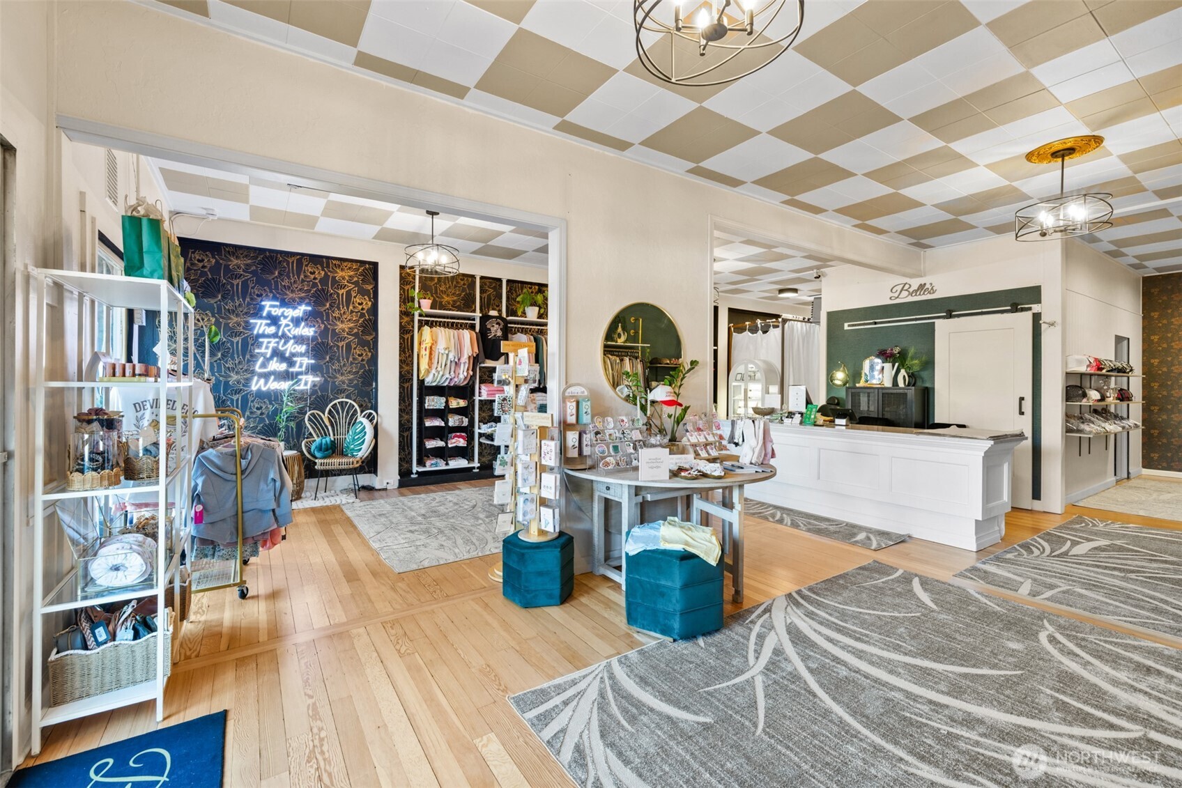 126 W First Street , Port Angeles, WA 98362