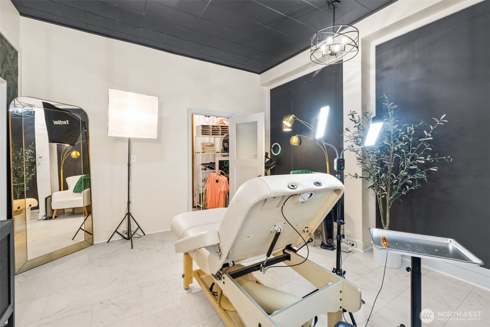 126 W First Street , Port Angeles, WA 98362