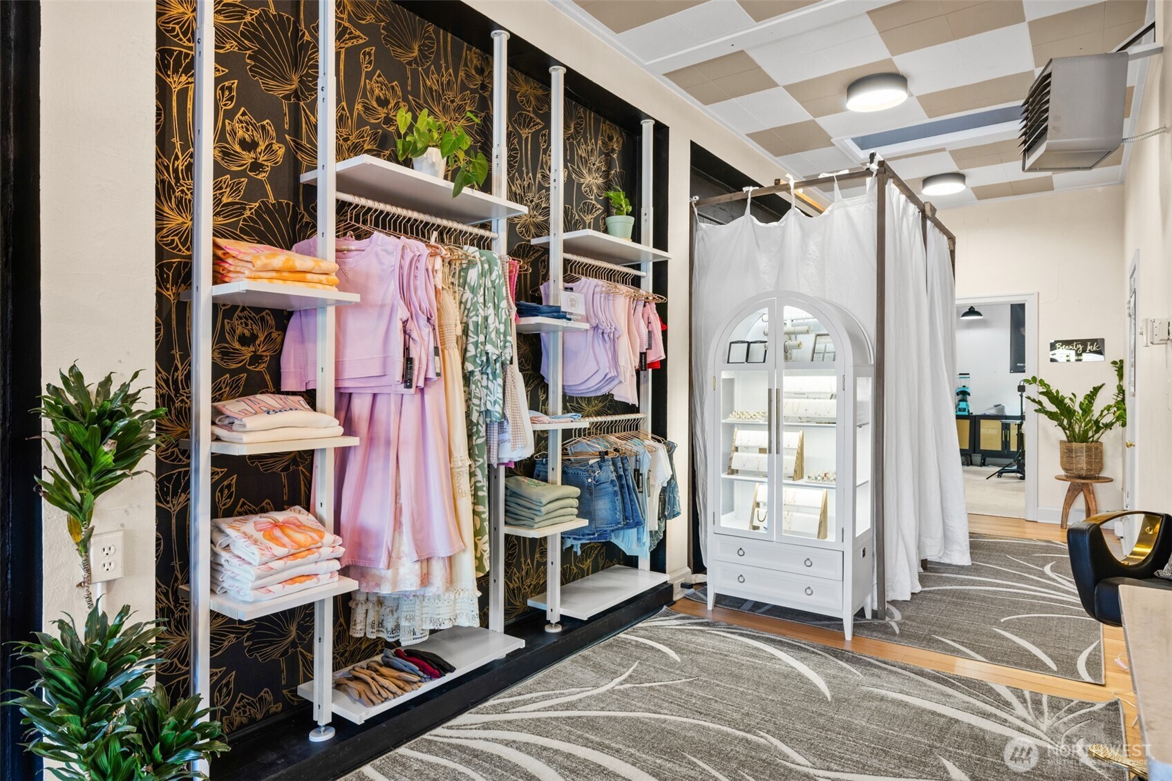 126 W First Street , Port Angeles, WA 98362