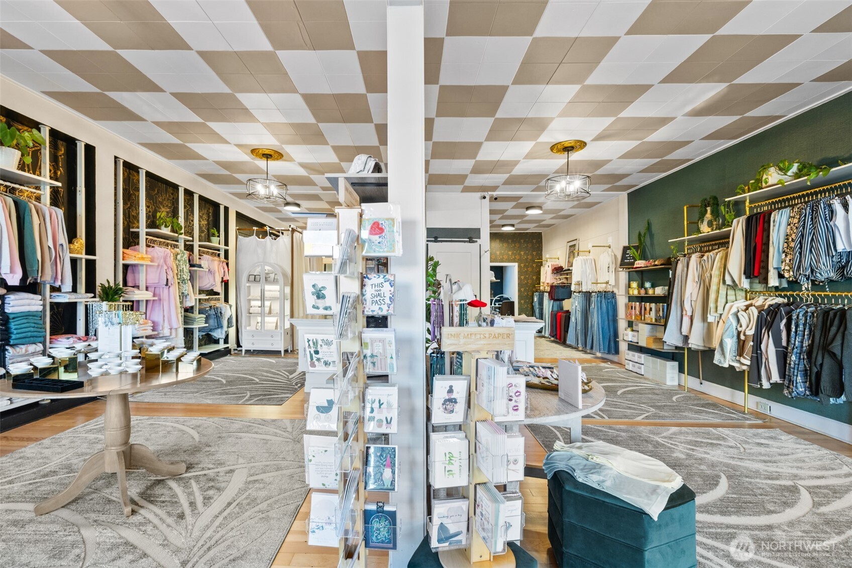 126 W First Street , Port Angeles, WA 98362