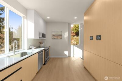 1014 B NE 70th Street , Seattle, WA 98115 - Photo 17