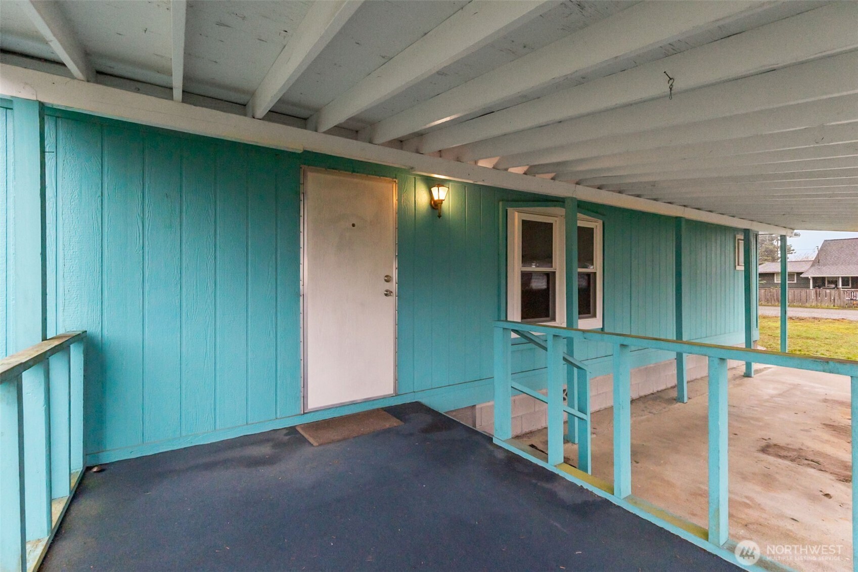 1612 W Young Street , Elma, WA 98541