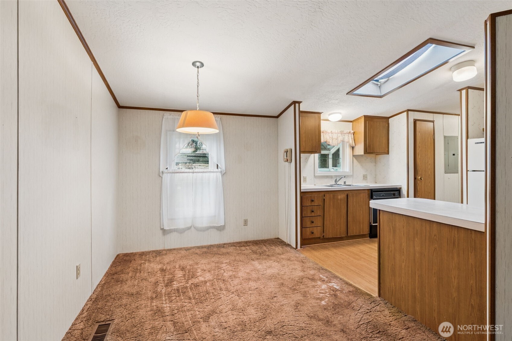 1612 W Young Street , Elma, WA 98541