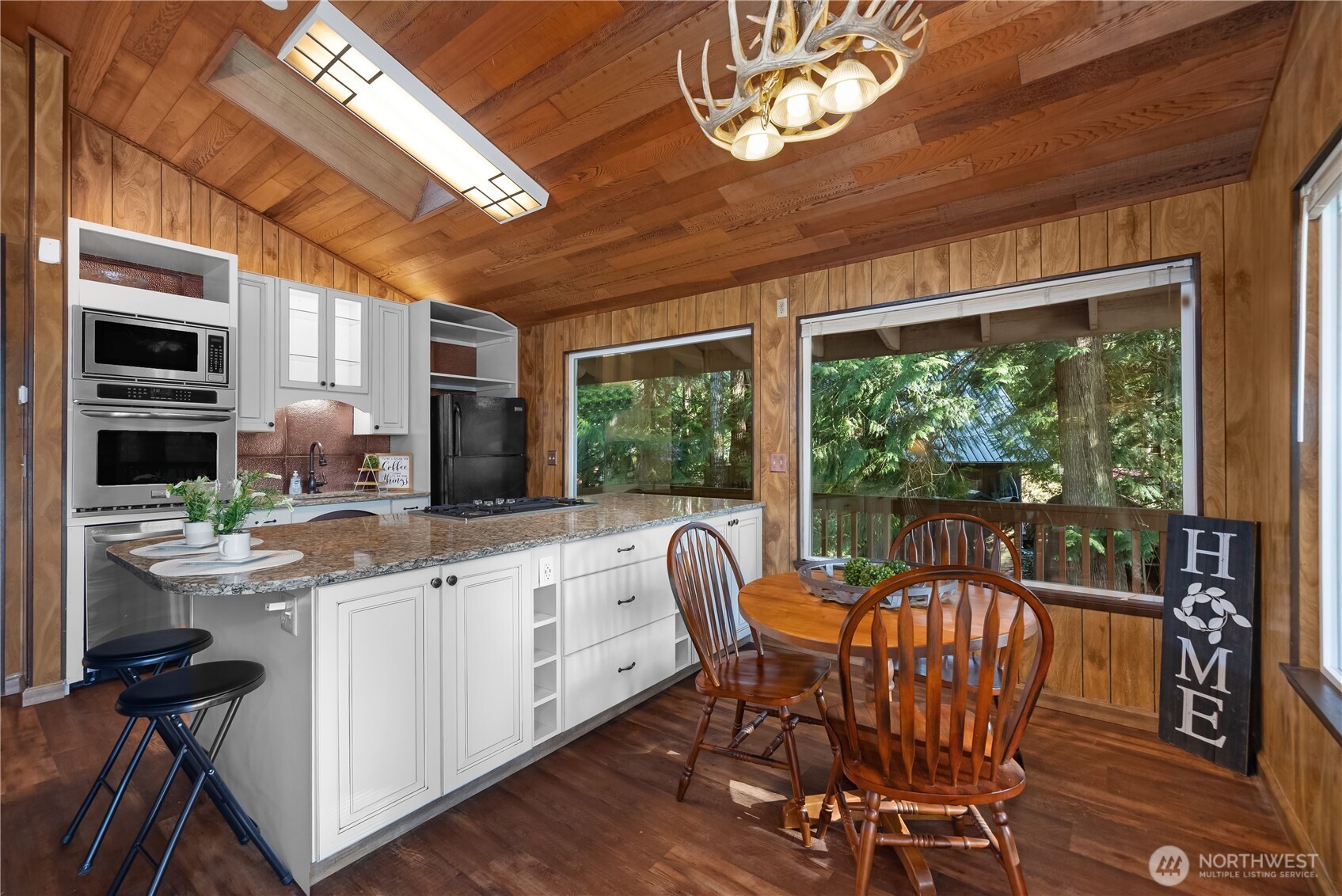 2520 E Saint Andrews Drive N, Shelton, WA 98584