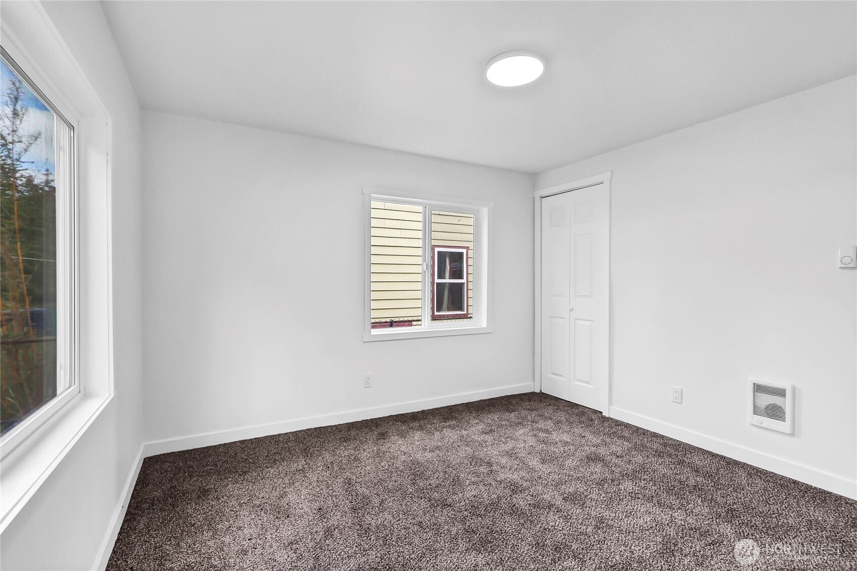 12034 68th Avenue S, Seattle, WA 98178