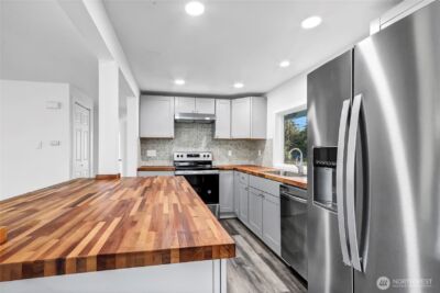 12034 68th Avenue S, Seattle, WA 98178 - Photo 6