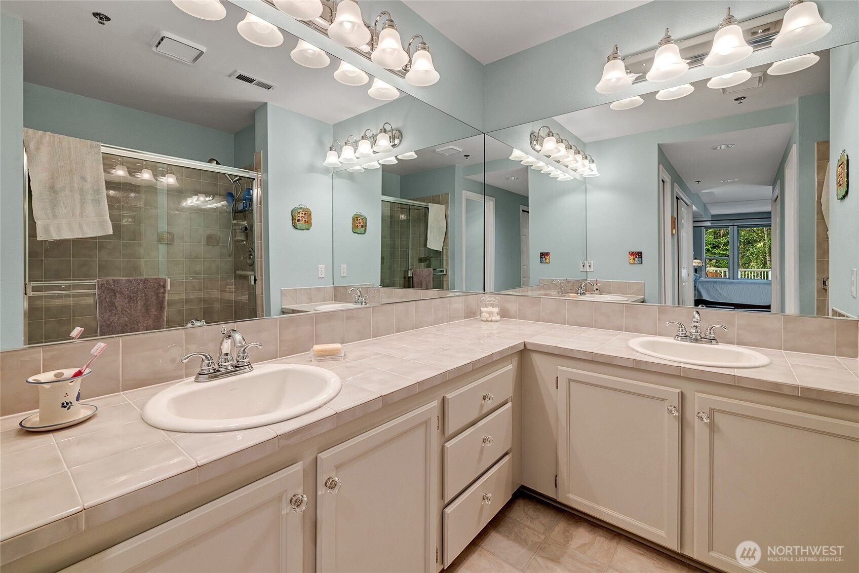 15929 67th Lane NE #3, Kenmore, WA 98028