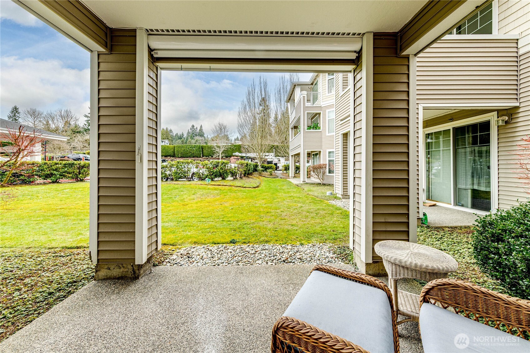 2220 132nd Avenue SE #A113, Bellevue, WA 98005-3977