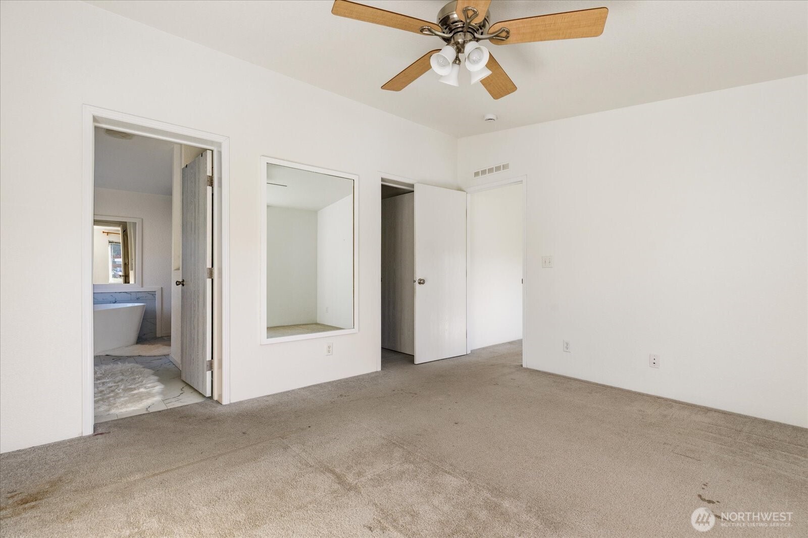 4522 Monkey Hill Road , Oak Harbor, WA 98277