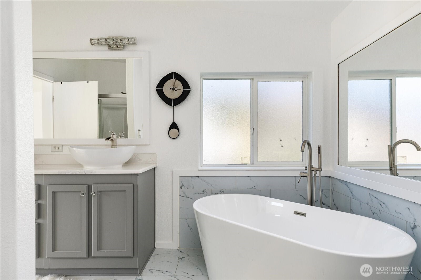 4522 Monkey Hill Road , Oak Harbor, WA 98277