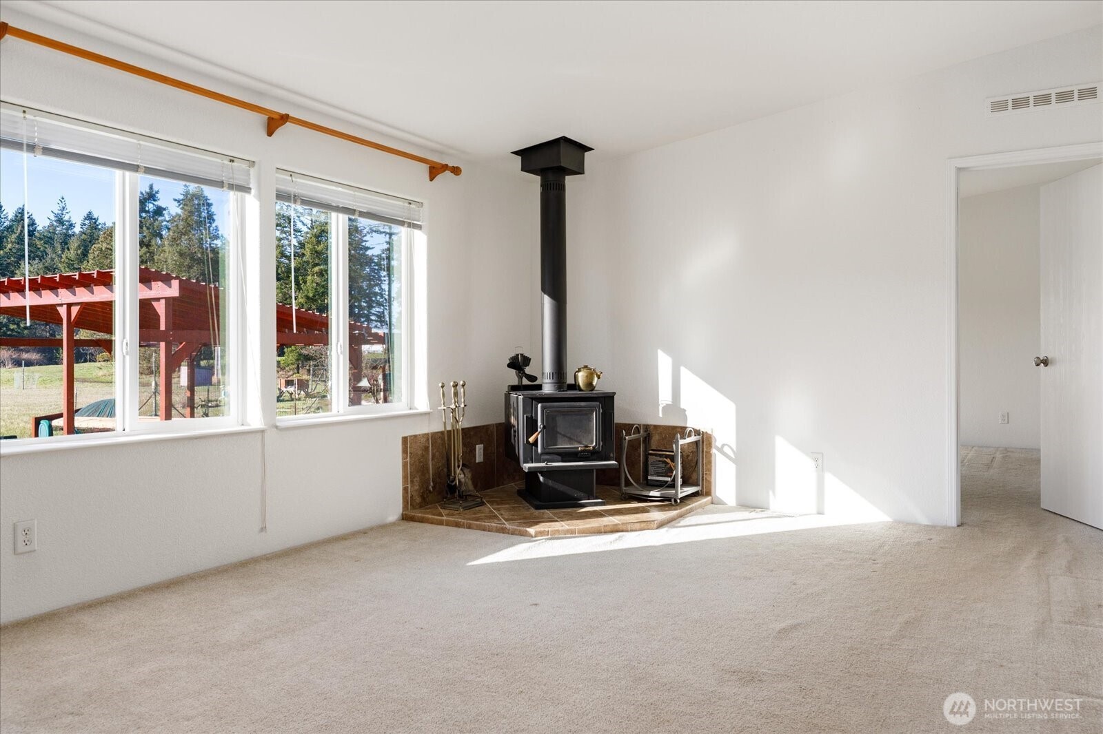 4522 Monkey Hill Road , Oak Harbor, WA 98277