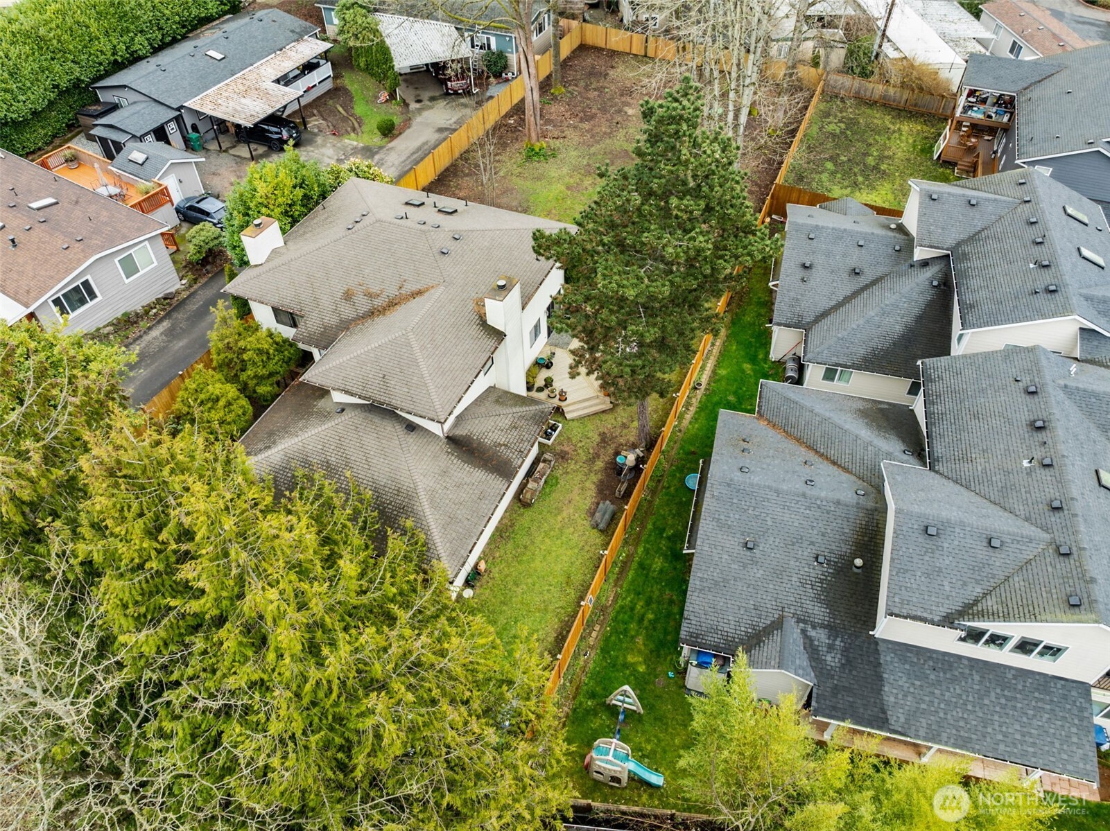 15215 Larch Way , Lynnwood, WA 98087