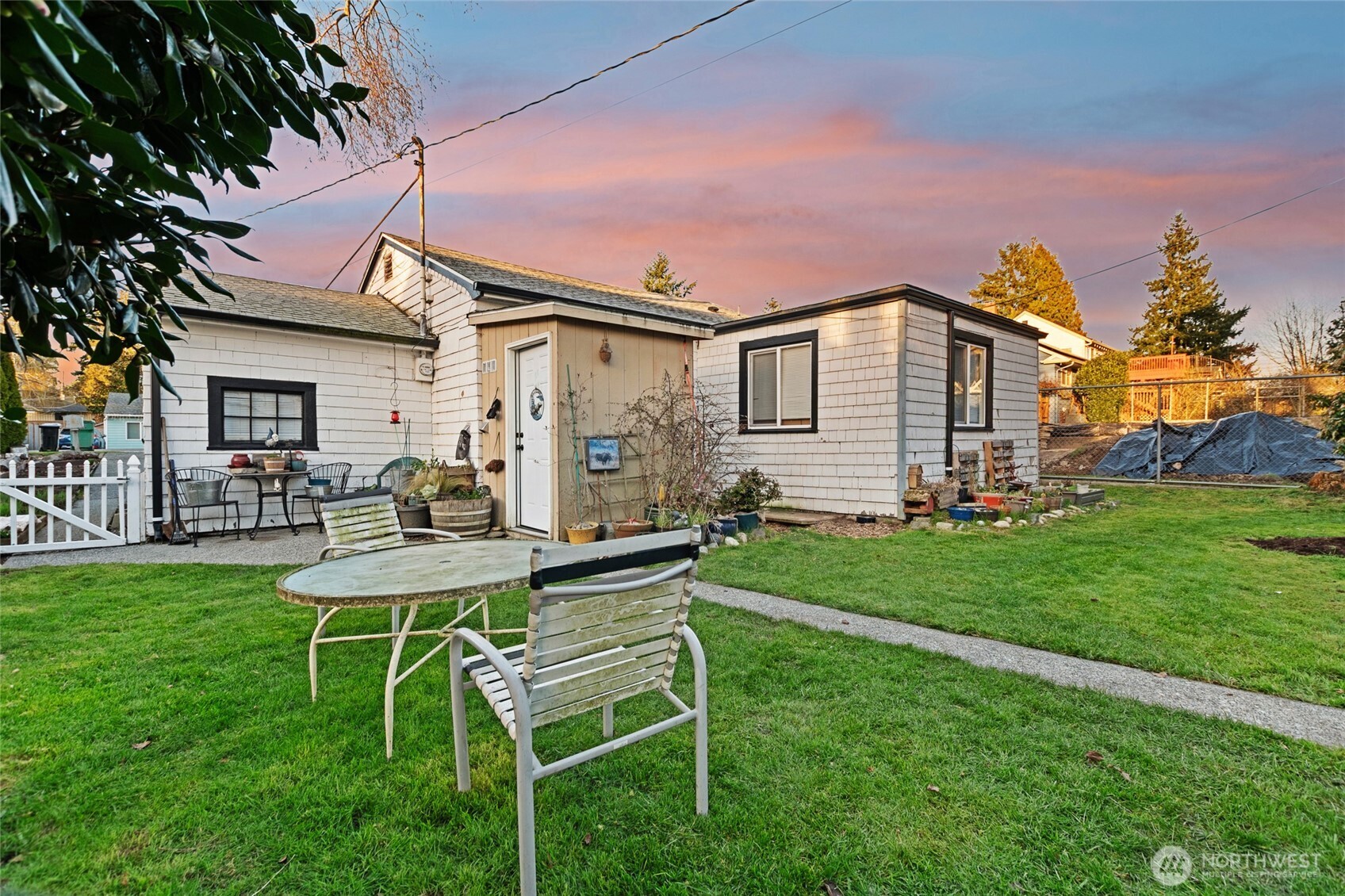 721 N 88th Street , Seattle, WA 98103