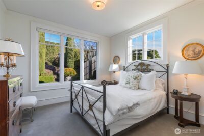 9400 Vineyard Crest , Bellevue, WA 98004 - Photo 20