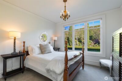 9400 Vineyard Crest , Bellevue, WA 98004 - Photo 22