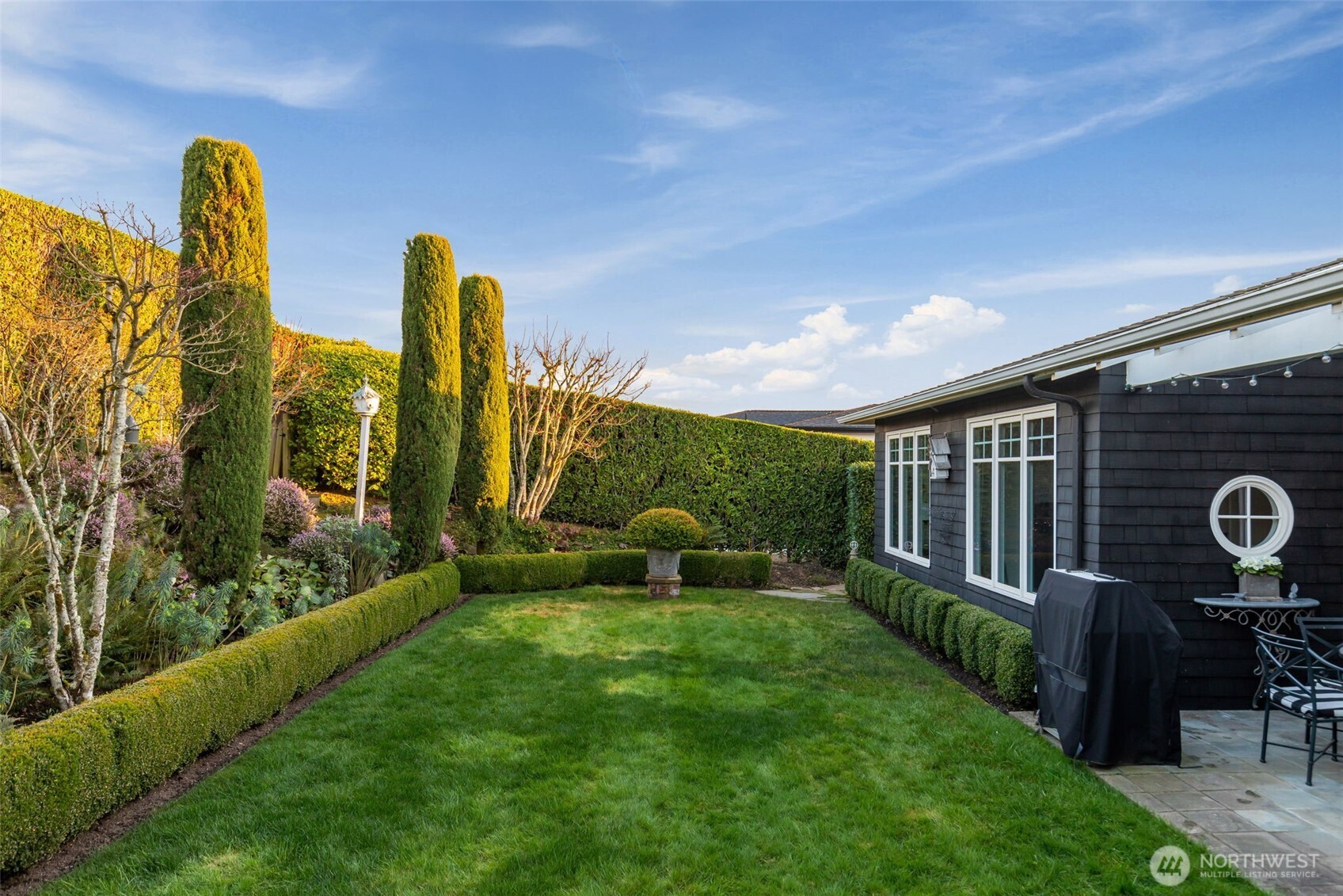 9400 Vineyard Crest , Bellevue, WA 98004