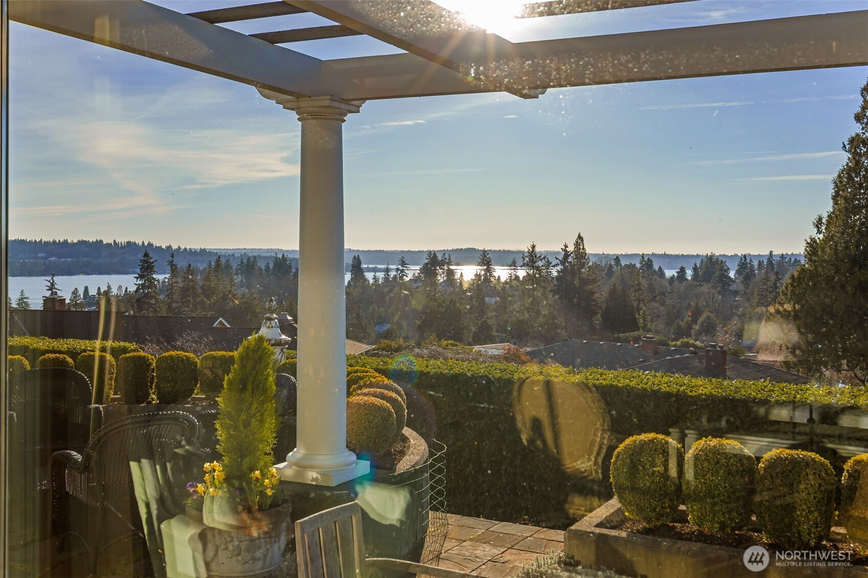9400 Vineyard Crest , Bellevue, WA 98004