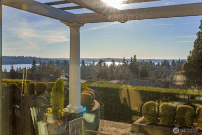 9400 Vineyard Crest , Bellevue, WA 98004 - Photo 5