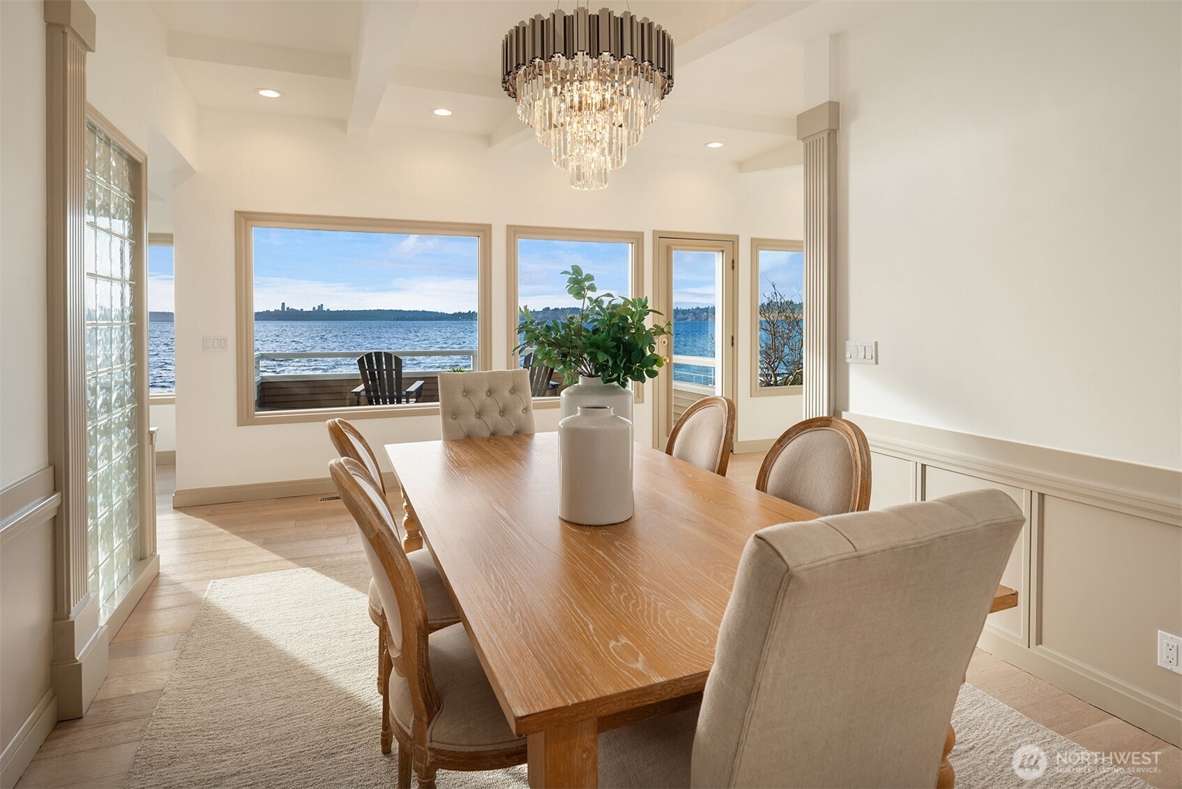 175 Lake Avenue W, Kirkland, WA 98033