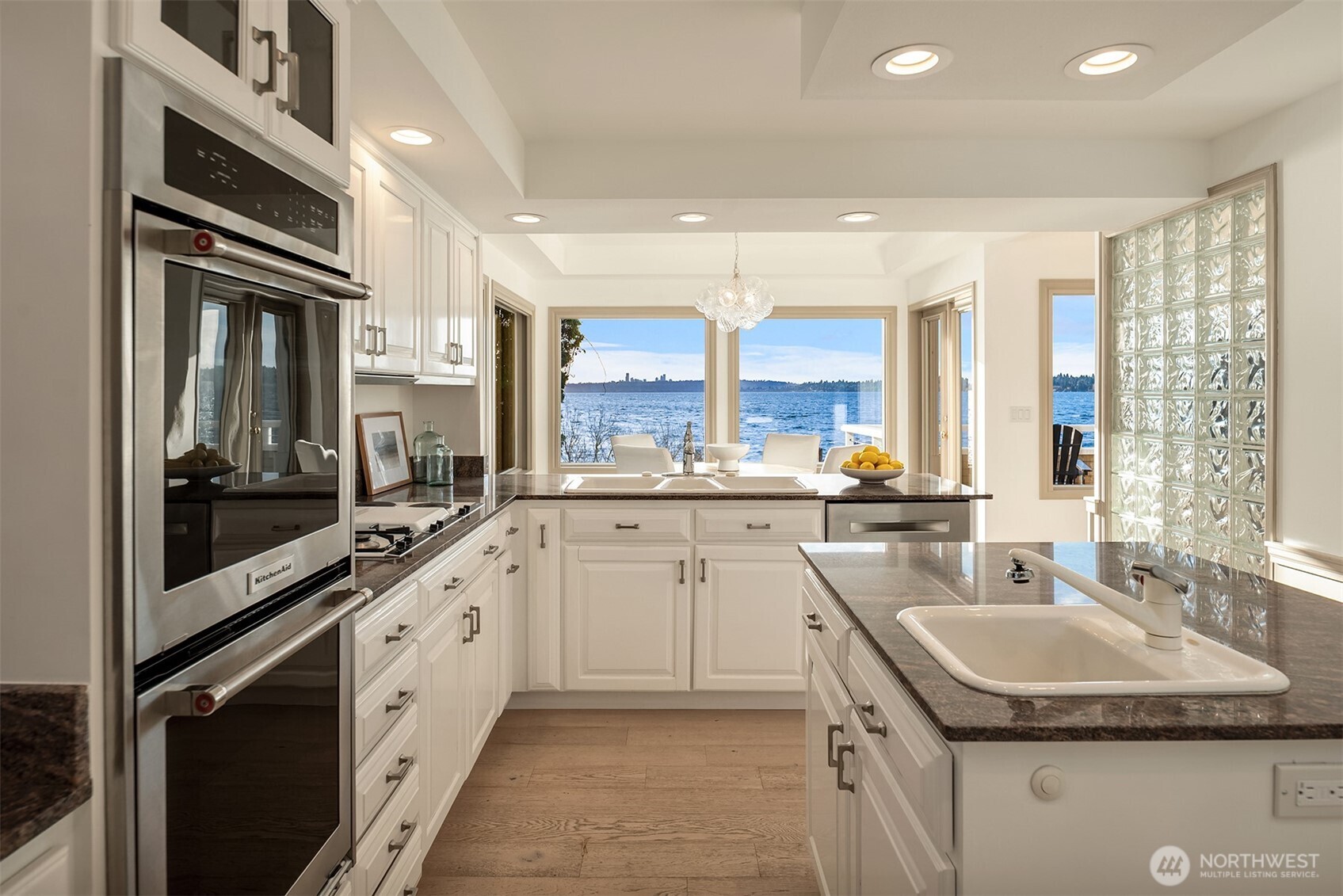 175 Lake Avenue W, Kirkland, WA 98033