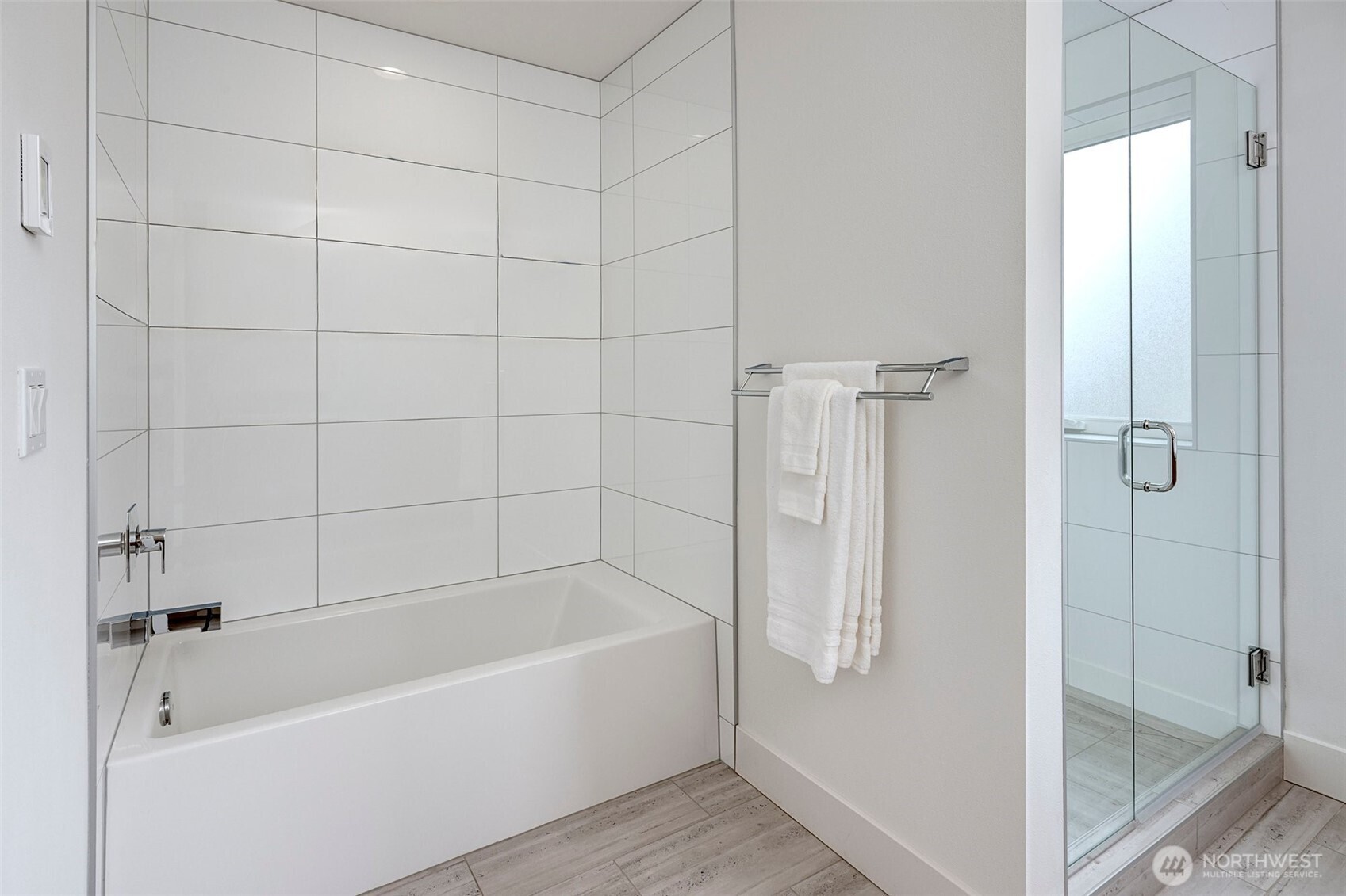 4274 NE 50th Street , Seattle, WA 98105