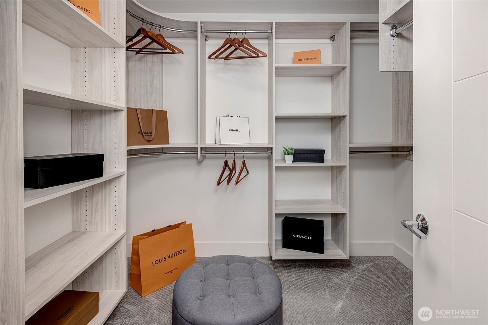 4274 NE 50th Street , Seattle, WA 98105