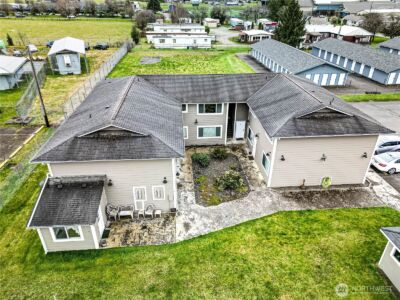 97 S Elderberry Avenue , Forks, WA 98331