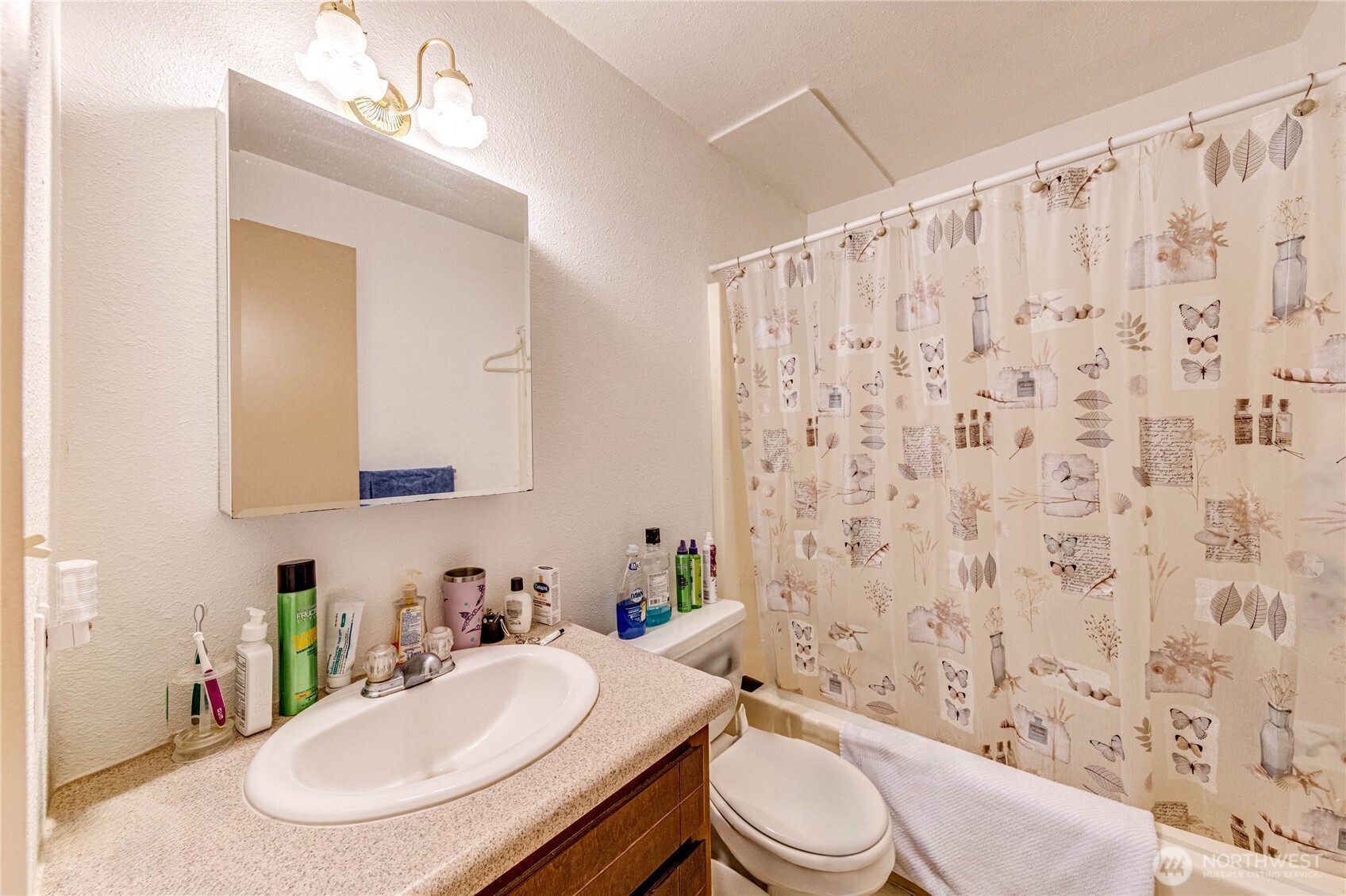 97 S Elderberry Avenue , Forks, WA 98331