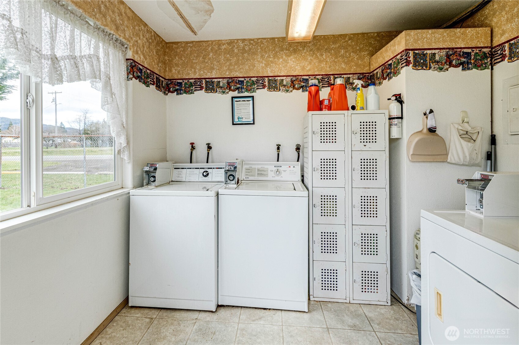 97 S Elderberry Avenue , Forks, WA 98331