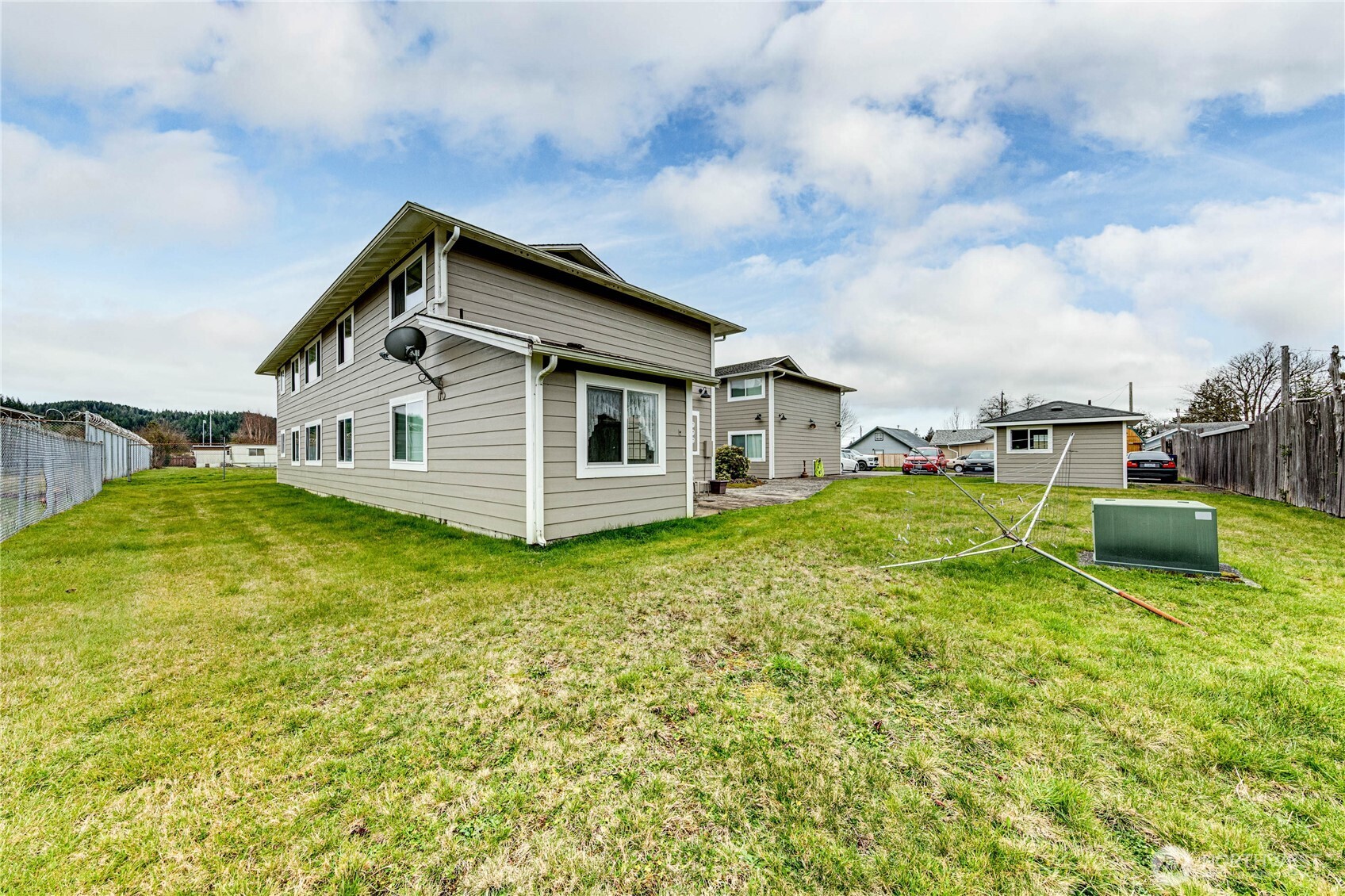 97 S Elderberry Avenue , Forks, WA 98331