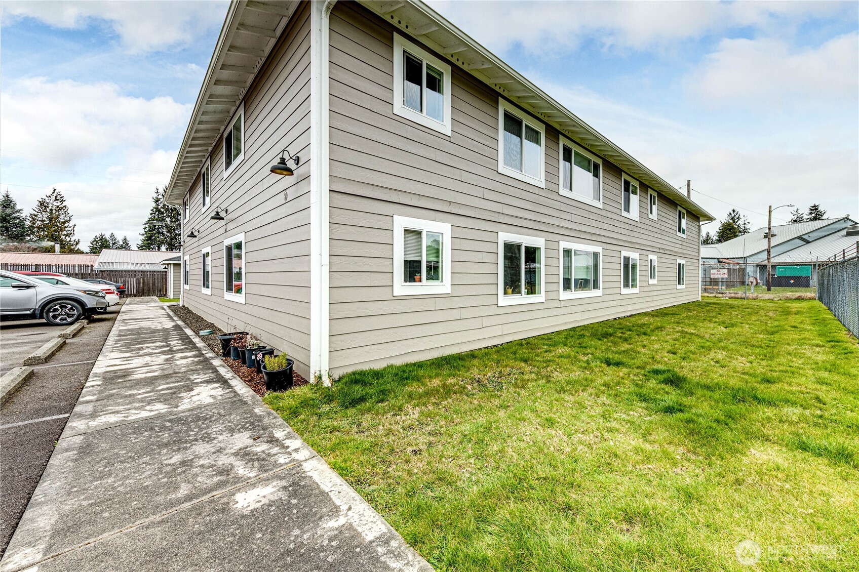 97 S Elderberry Avenue , Forks, WA 98331