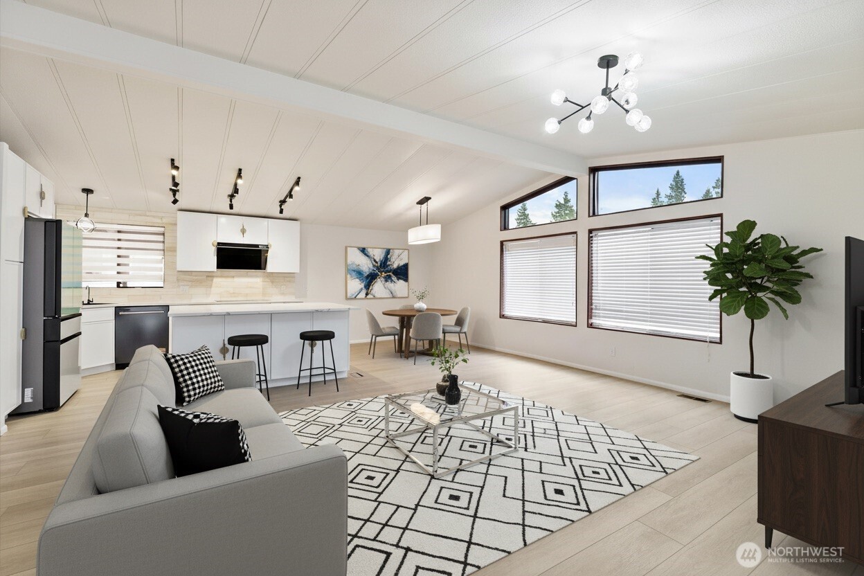 28000 NE 142nd Place #121, Duvall, WA 98019