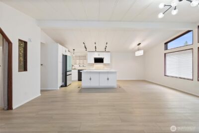 28000 NE 142nd Place #121, Duvall, WA 98019 - Photo 4