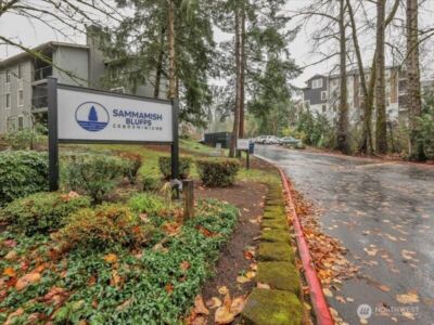 4629 W Lake Sammamish Parkway SE #H206, Issaquah, WA 98027 - Photo 2
