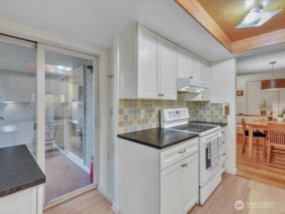 4629 W Lake Sammamish Parkway SE #H206, Issaquah, WA 98027 - Photo 7