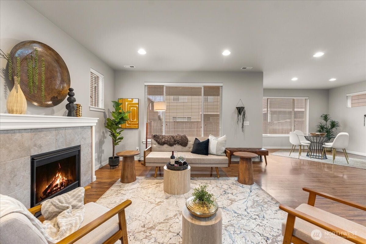 12107 SE 294th Court , Auburn, WA 98092