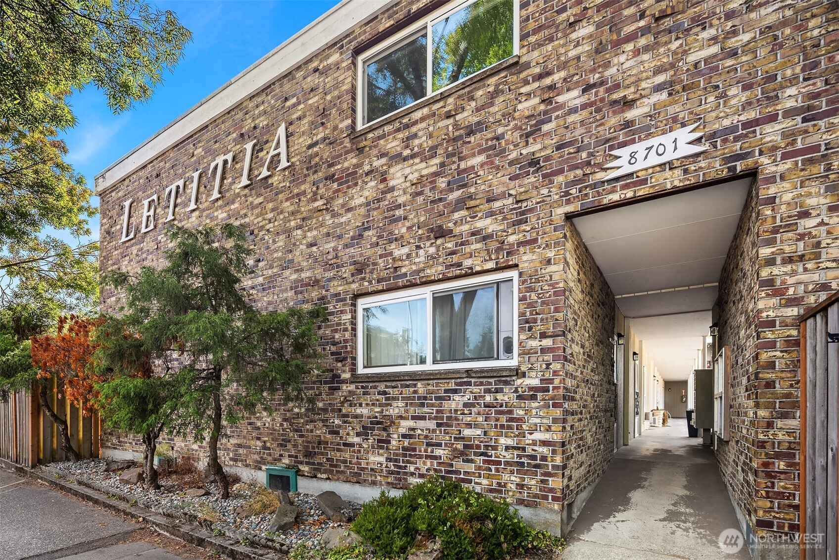 8701 35th Avenue NE #9, Seattle, WA 98115