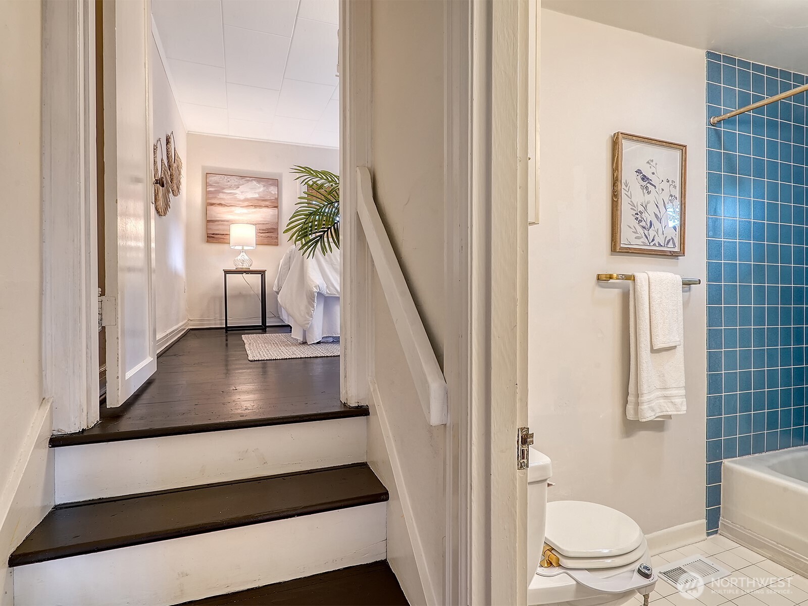 2337 NE 86th Street , Seattle, WA 98115-3317