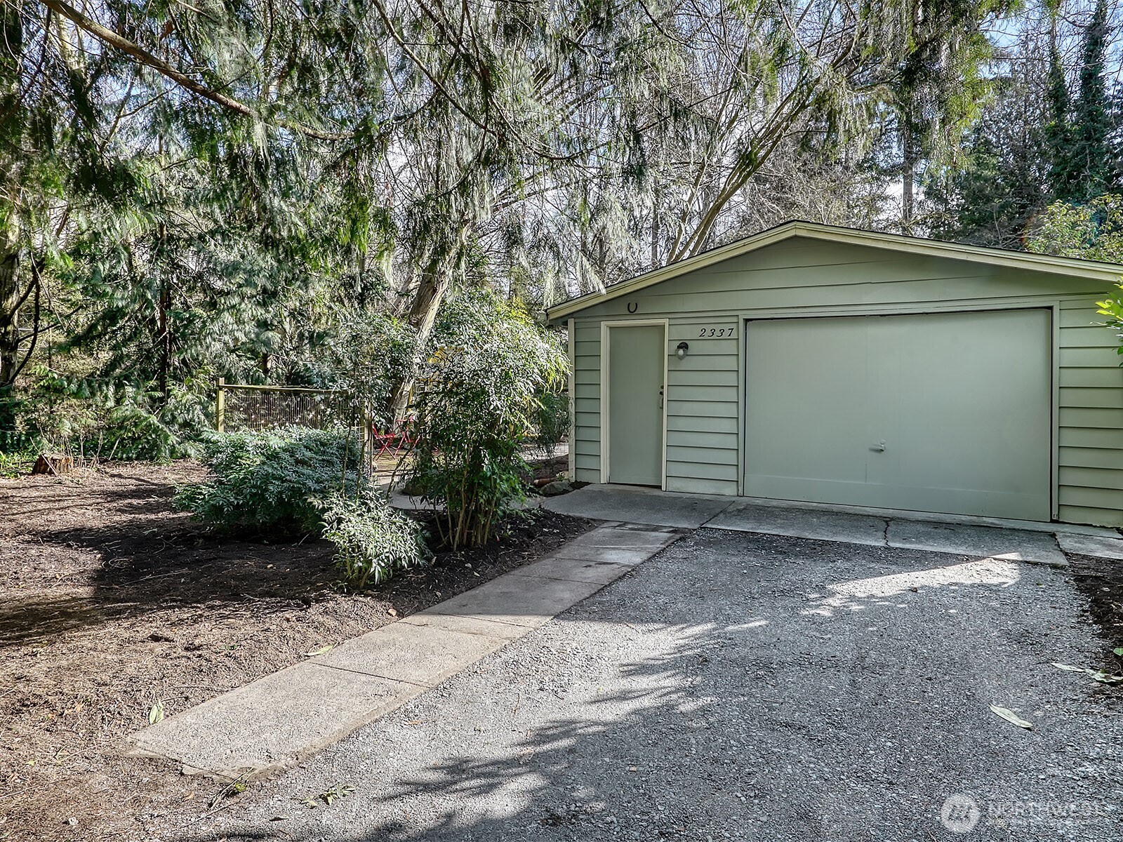 2337 NE 86th Street , Seattle, WA 98115-3317