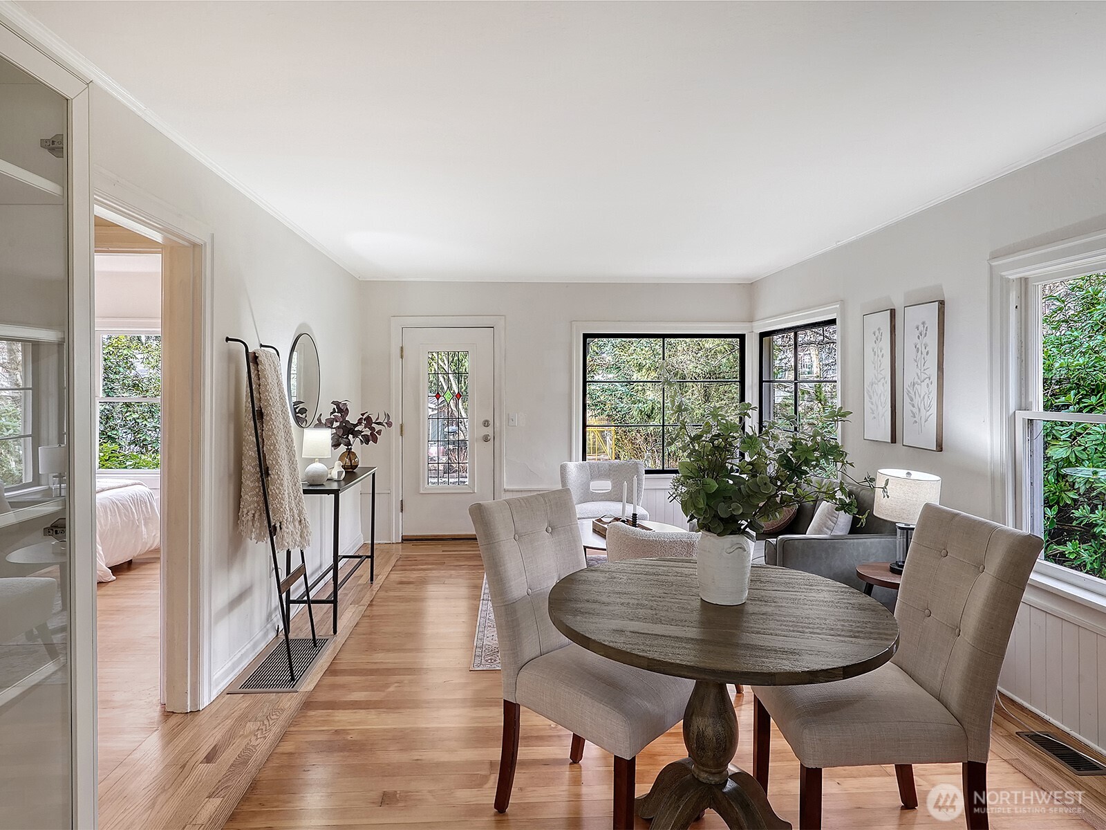 2337 NE 86th Street , Seattle, WA 98115-3317