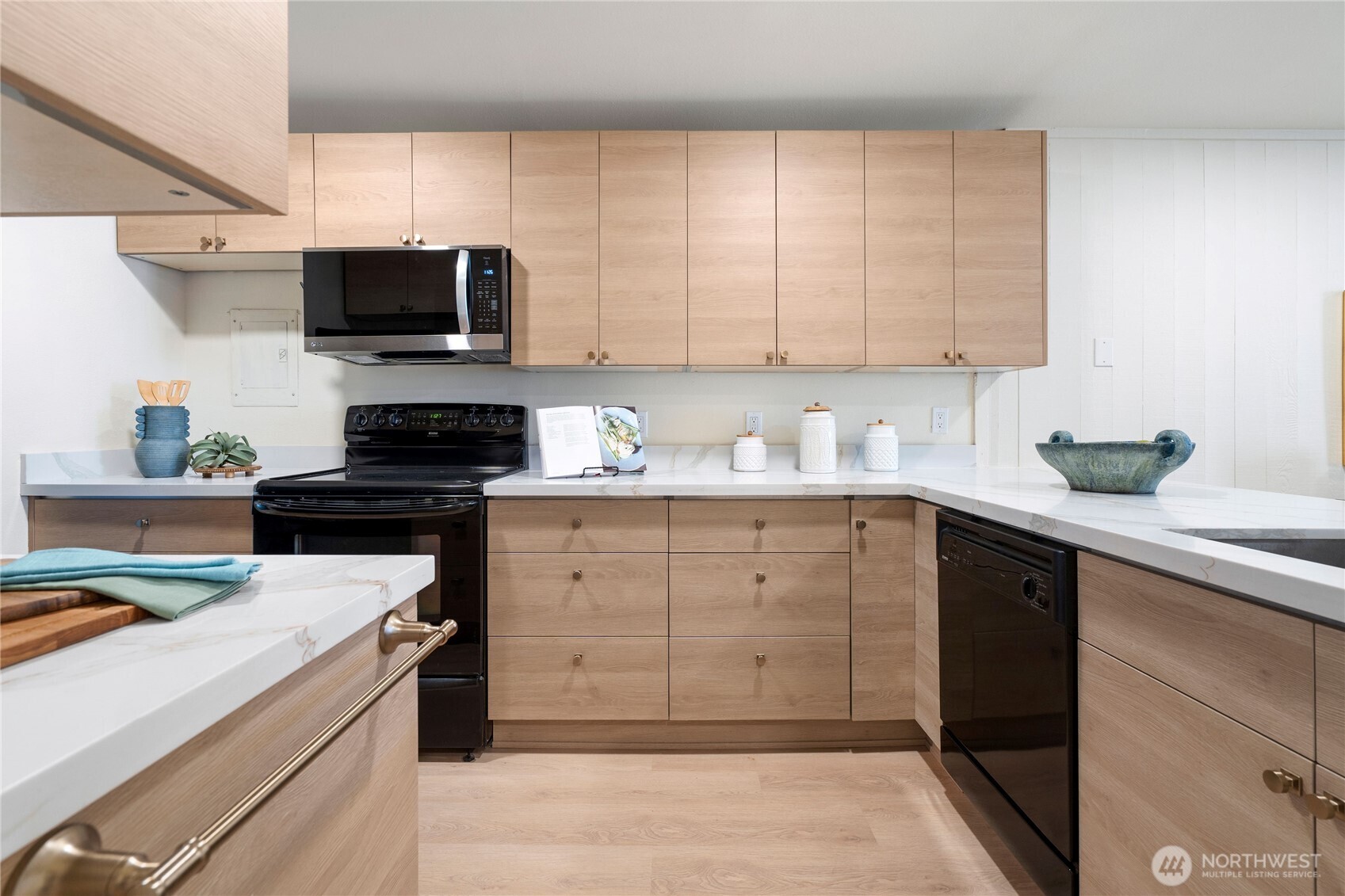 6439 139th Avenue NE #19, Redmond, WA 98052