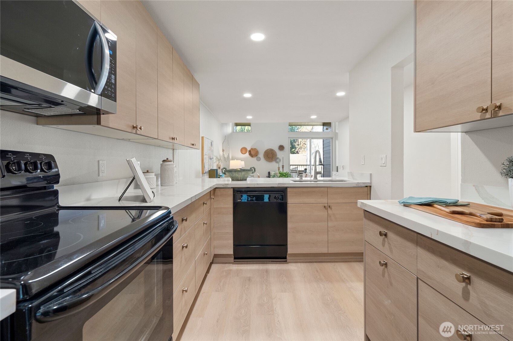 6439 139th Avenue NE #19, Redmond, WA 98052